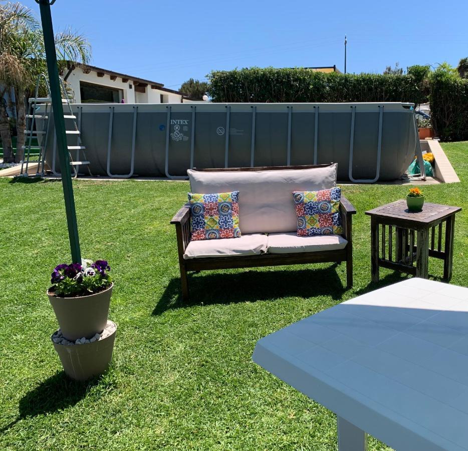 Casa Con Piscina E Vista Mare Dal Giardino Fanusa Exterior foto