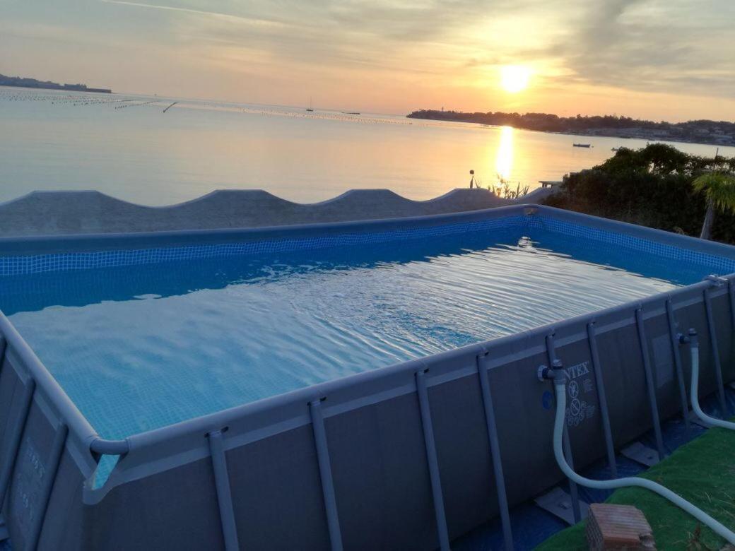 Casa Con Piscina E Vista Mare Dal Giardino Fanusa Exterior foto