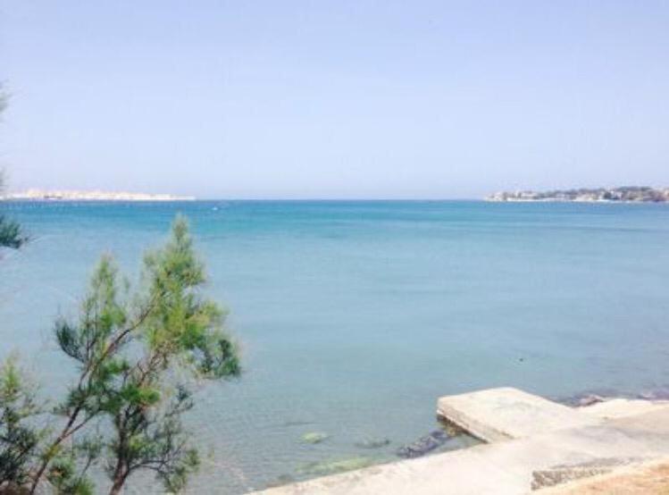 Casa Con Piscina E Vista Mare Dal Giardino Fanusa Exterior foto